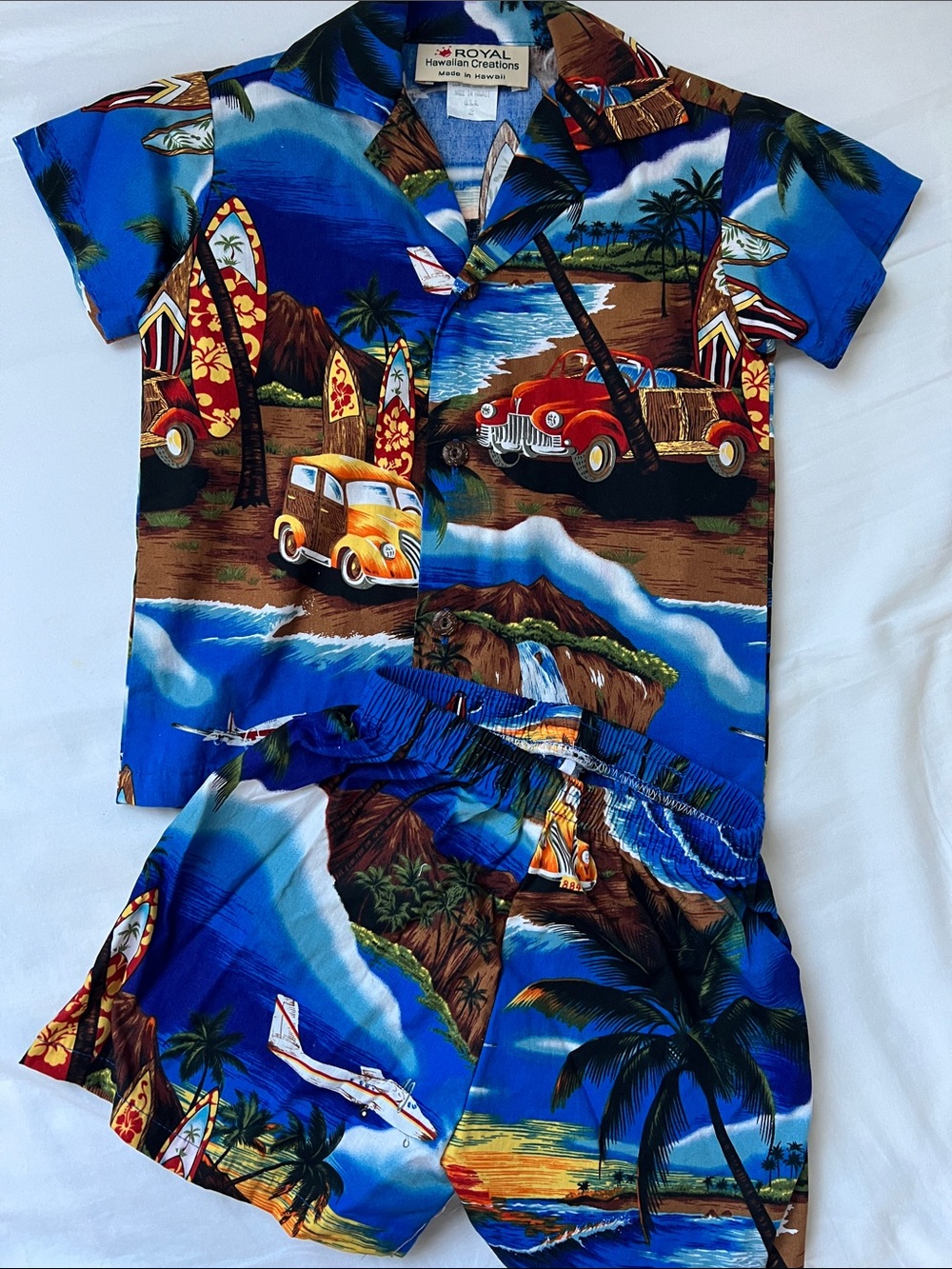 NWOT 2T Hawaiian Button-Down Set for Kids